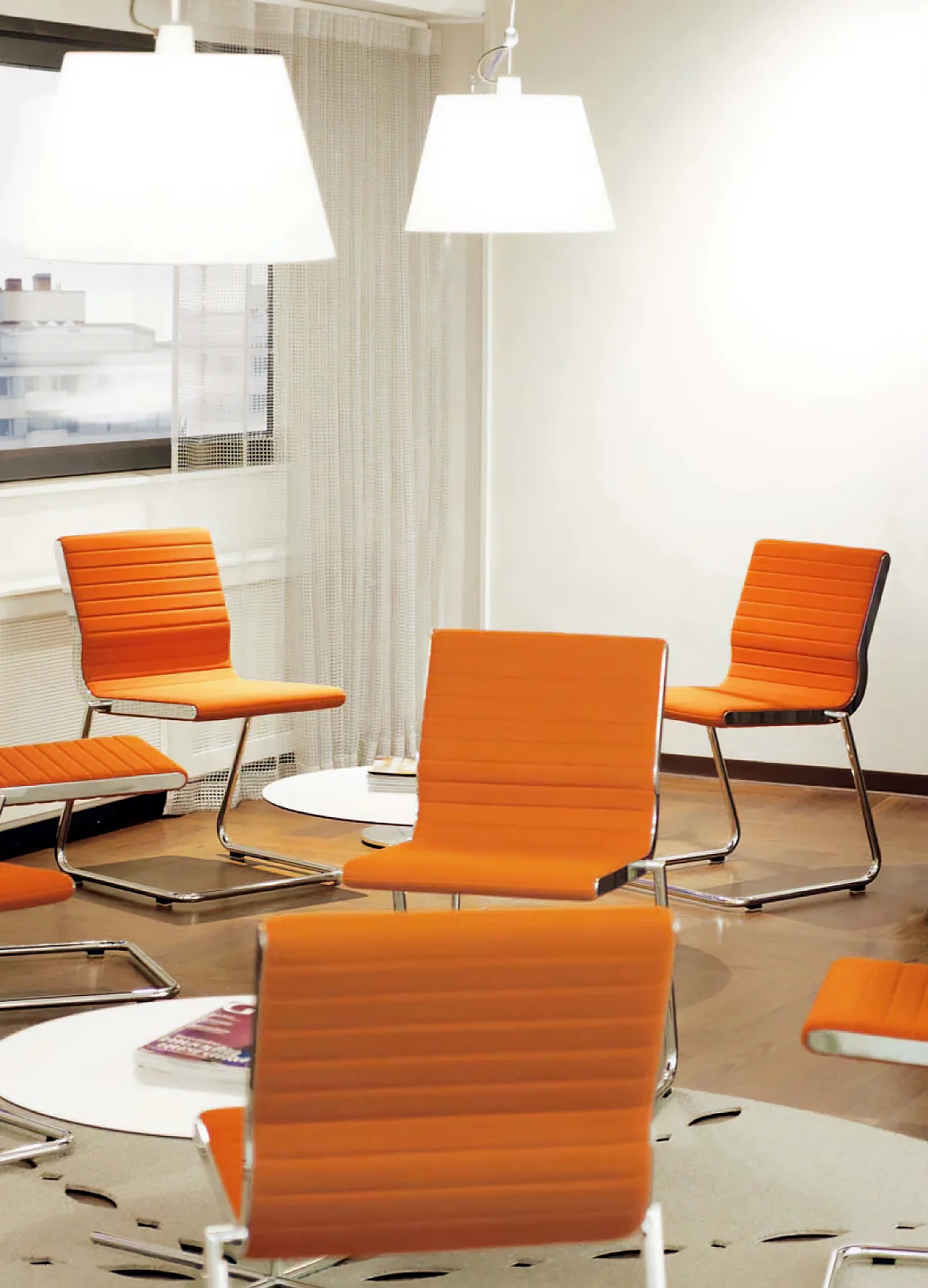 SLOOP chair in orange upholstery – Moja Design
